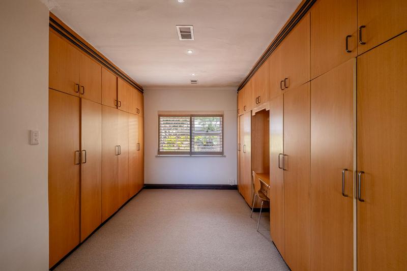 5 Bedroom Property for Sale in Linkside Eastern Cape